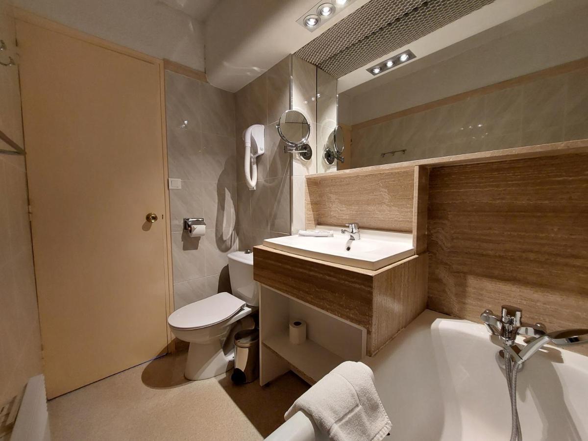 Hotel-Residence Le Lys โกเตอเรต์ ภายนอก รูปภาพ